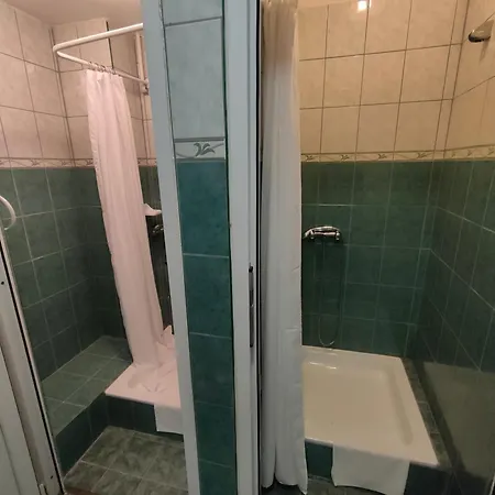Homestay Sarkanyfeszek Szallashely